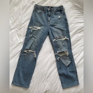 Hollister Ultra High-Rise Vintage Straight Jeans!! 👖💙
